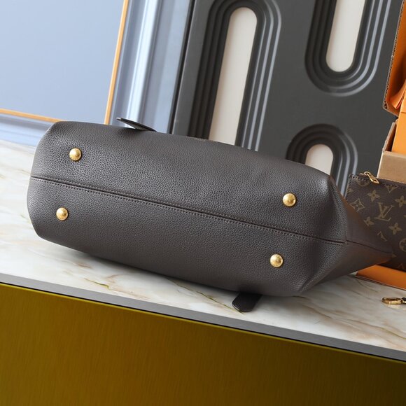 Louis Vuitton Black Grained Calfskin Low Key Cabas MM - Picture 4 of 9